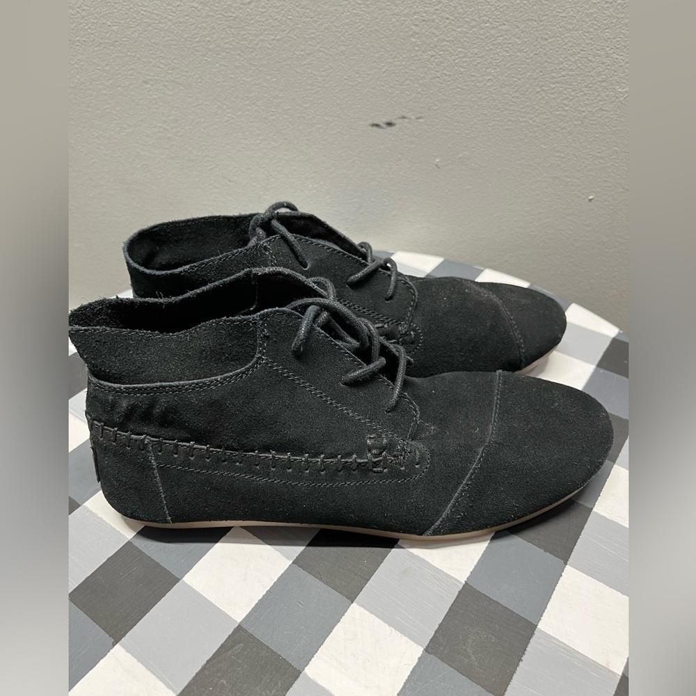 TOMS Women's Black Suede Tribal Boots